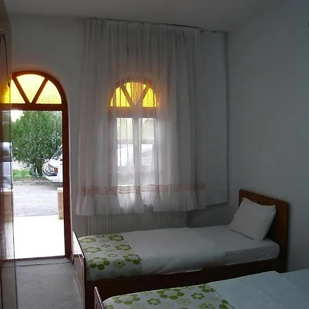 Akar Hotel 2*