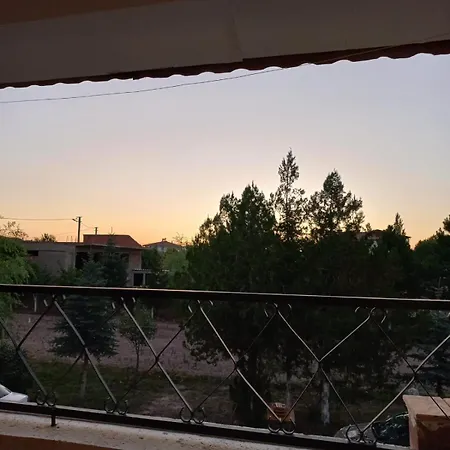 Akar فندق