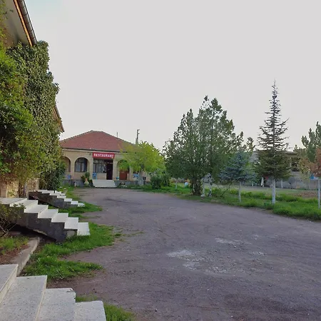 Akar Hotel 2*