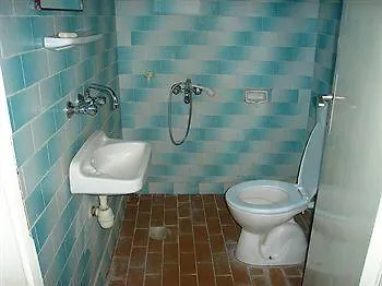 Hotel Akar 2*