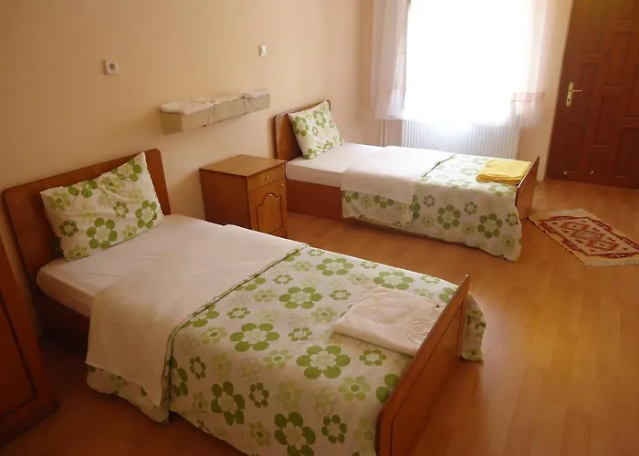 Akar 2* 厄赫拉热